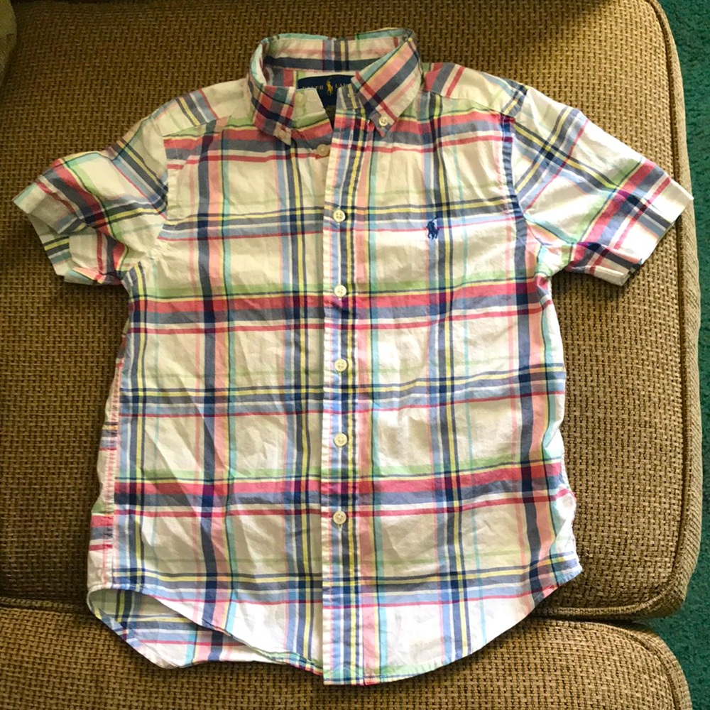 Short sleeve shirt